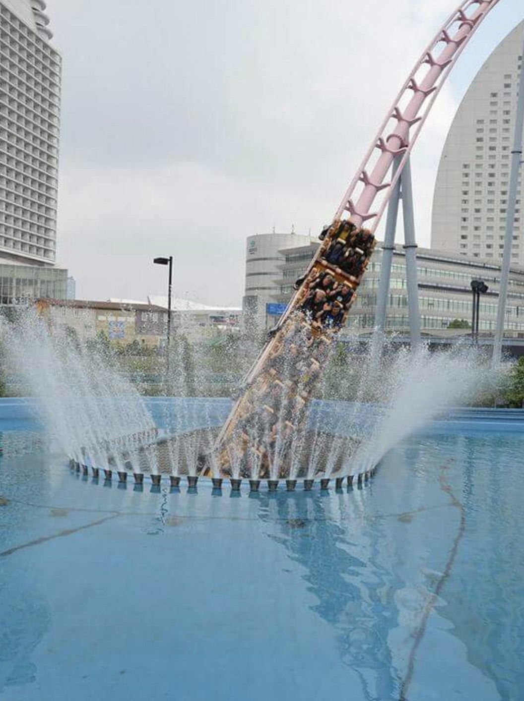 The Diving Coaster.